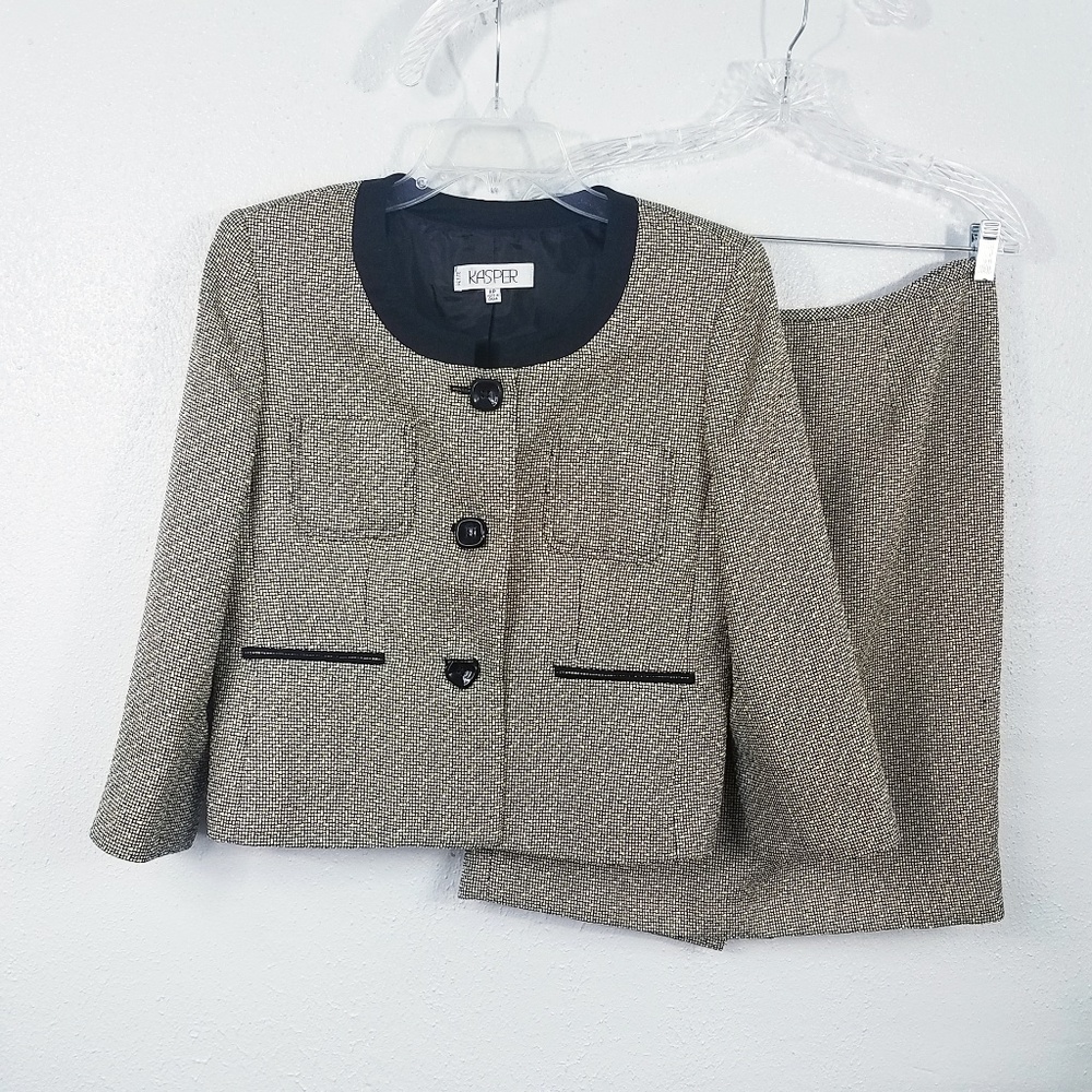 Kasper Women's Jacket & Skirt Suit Set